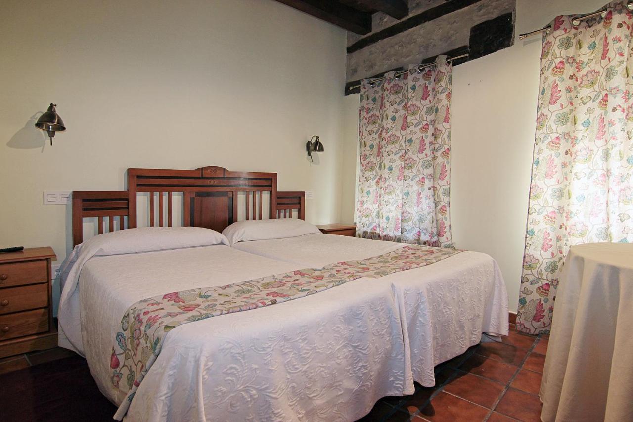 Hotel Rural Los Abuelos Монтемайор-де-Пилилья Экстерьер фото