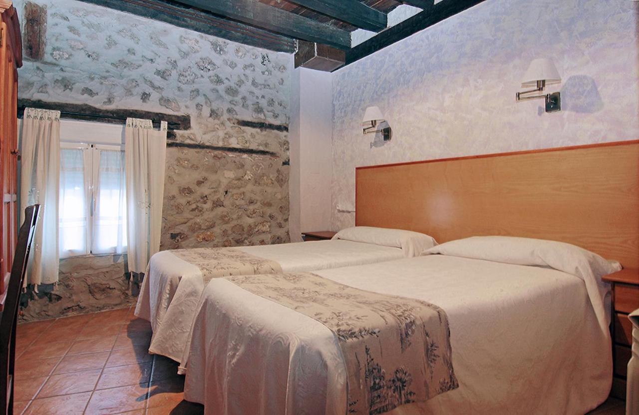 Hotel Rural Los Abuelos Монтемайор-де-Пилилья Экстерьер фото