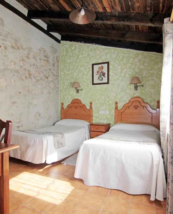 Hotel Rural Los Abuelos Монтемайор-де-Пилилья Экстерьер фото