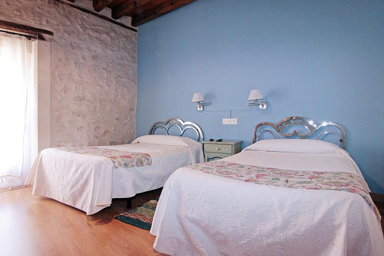 Hotel Rural Los Abuelos Монтемайор-де-Пилилья Экстерьер фото